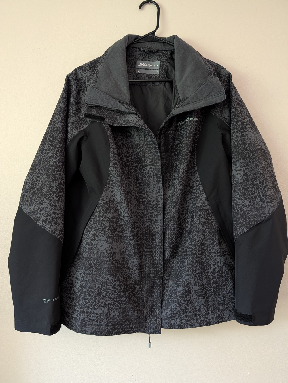 Eddie Bauer Women's Black Heathered Softshell Jacket